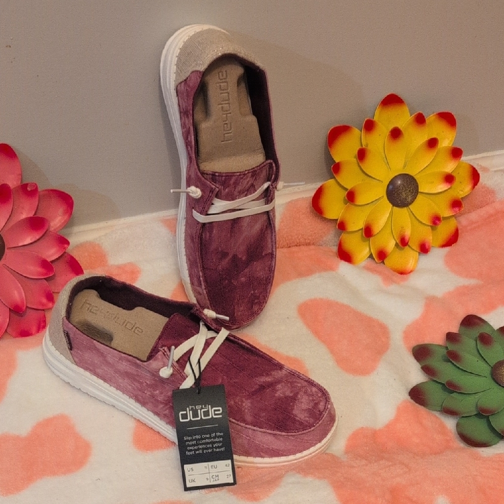 Hey Dude Women's Sneakers - Plum and Cream